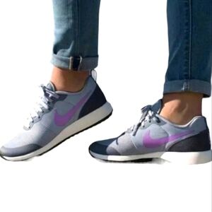 Women's NIKE 'Elite Shinsen' lace up Gym/Workout Gray Purple sneakers EUC sz 9